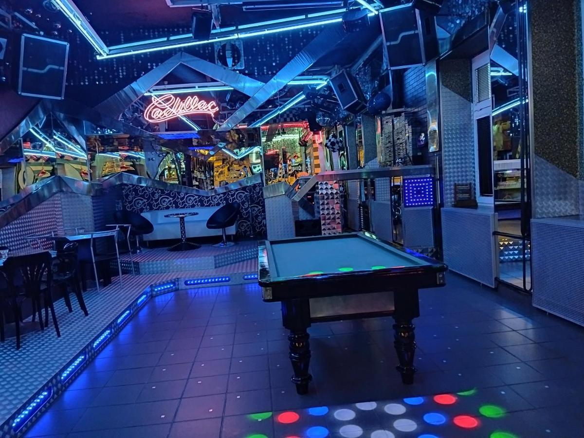 Hotel Cade 피세크 외부 사진